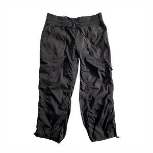 The North Face Women's Athleisure Cropped Pants Size S